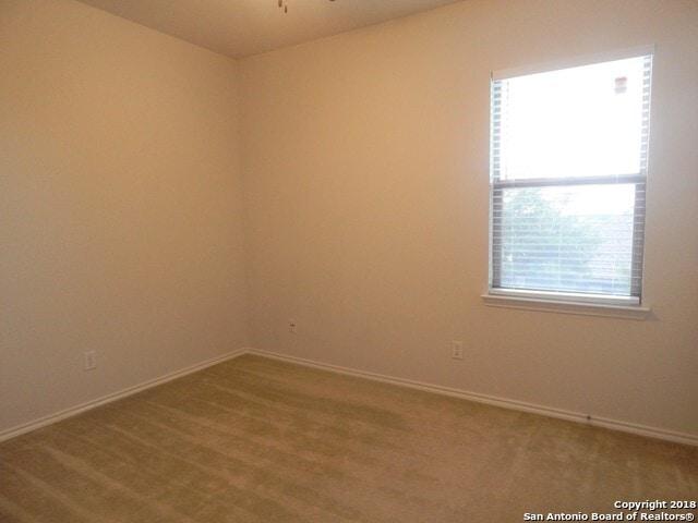 Building Photo - 1302 Nicholas Manor