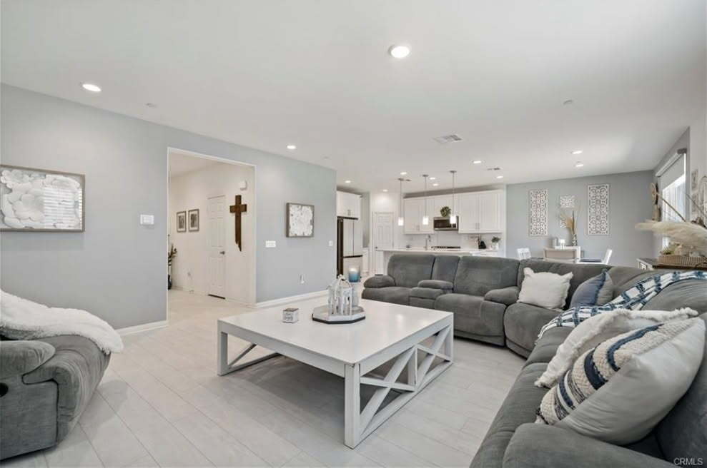 Building Photo - 29134 Evans Way