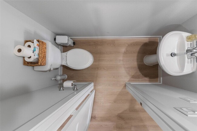 Building Photo - 123 Alset Dr