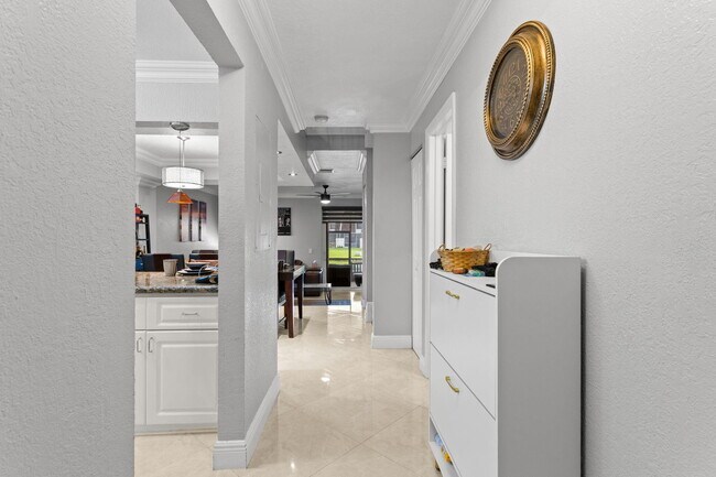 Building Photo - 9119 Limetree Ln