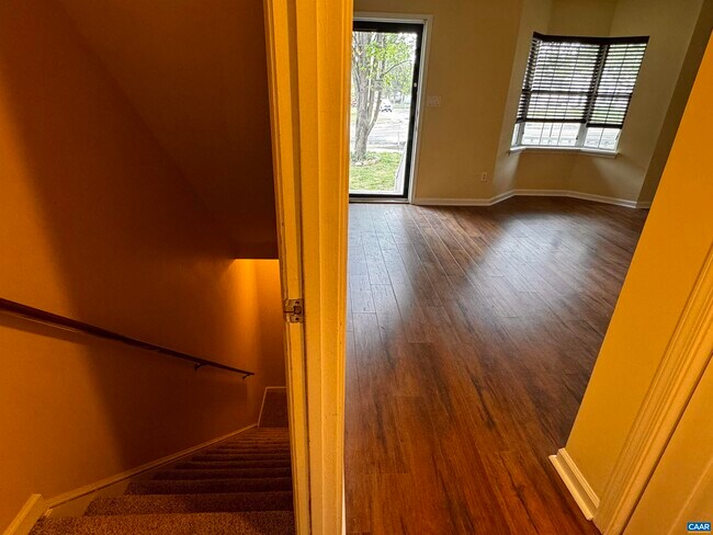 Building Photo - 4644 Briarwood Dr