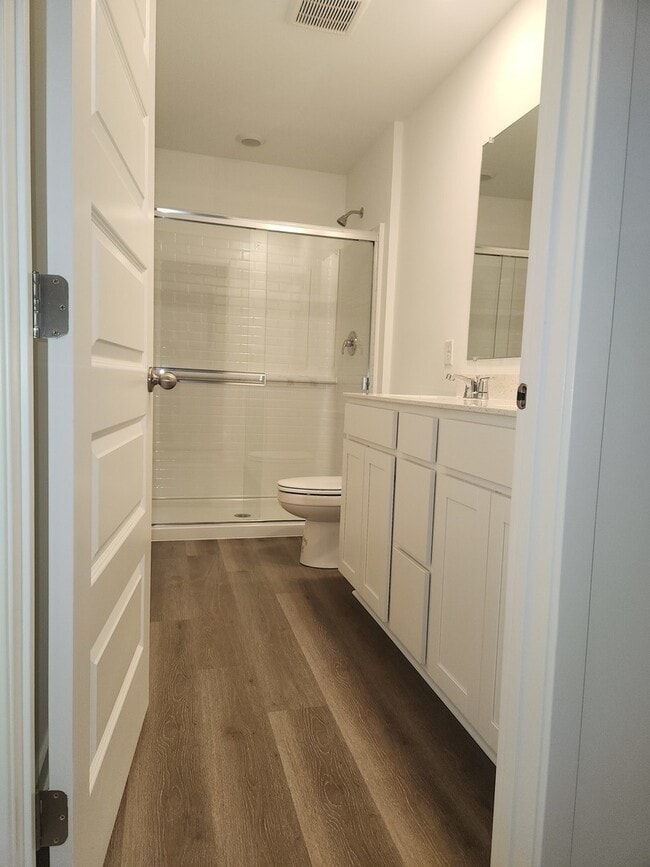 Building Photo - 2334 Noble Ln