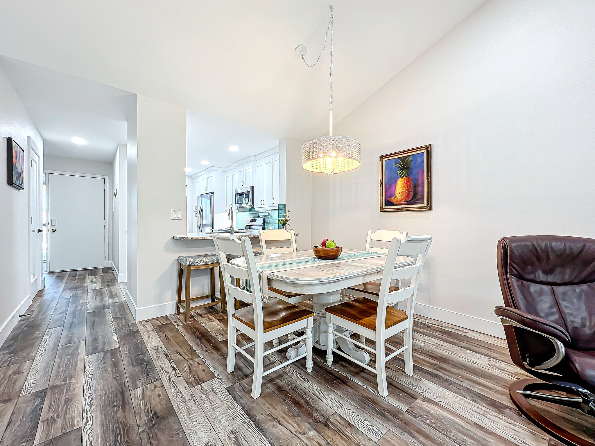 Building Photo - 1407 Pine Lake Dr