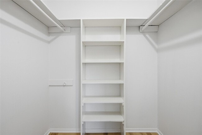 Building Photo - 2707 Windswept Cove