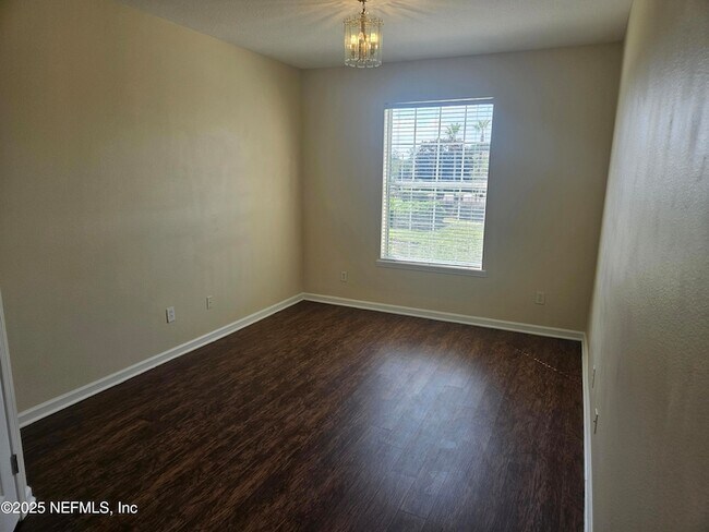 Building Photo - 7801 Point Meadows Dr