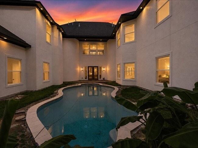 Building Photo - 8115 Cedar Brush Cir