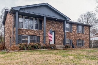 Building Photo - Old Hickory Single Family Home