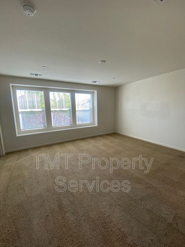 Building Photo - 5471 Westhampton Way