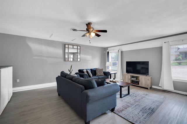 Building Photo - 7617 Texridge Dr