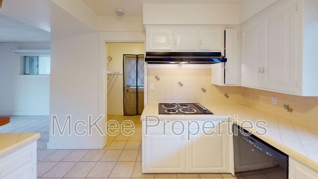 Building Photo - 40 Ocean Ct