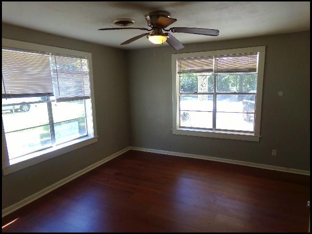 Building Photo - 5412 Young Rd