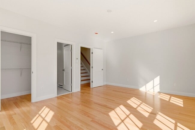 Building Photo - 13 Merrimac St