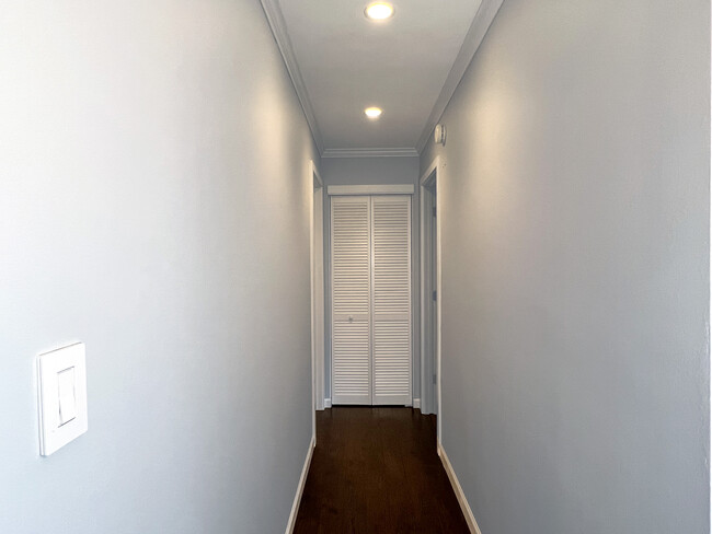 Hallway - 1506 N Defiance St