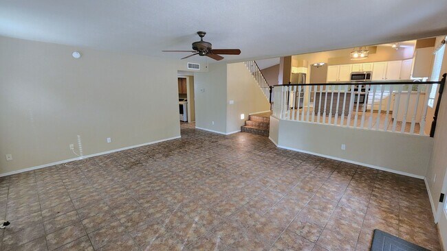 Building Photo - 3 Bedroom + Office Home in the Vineyards Community Near W Germann Rd and S Dobson Rd!