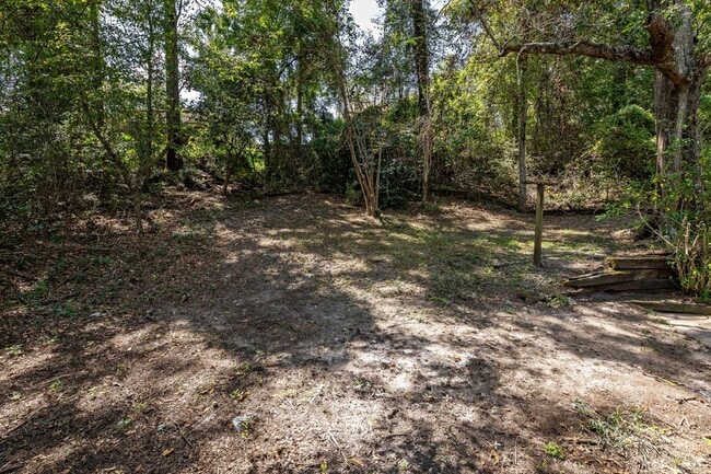 Building Photo - Beautifully Updated 3-Bedroom Home with Granite Kitchen & Sunroom Retreat!