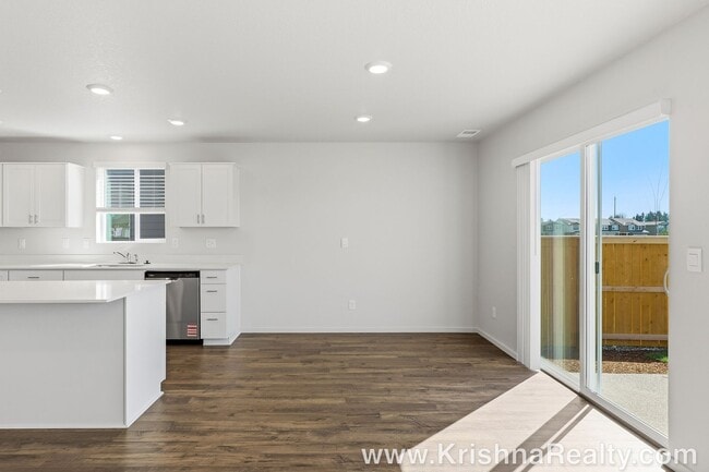 Building Photo - Beautiful 4 BD* 2.5 BA* **NEW** CONSTRUCTION* 2026 Built* Single Family Home Located In East Park...