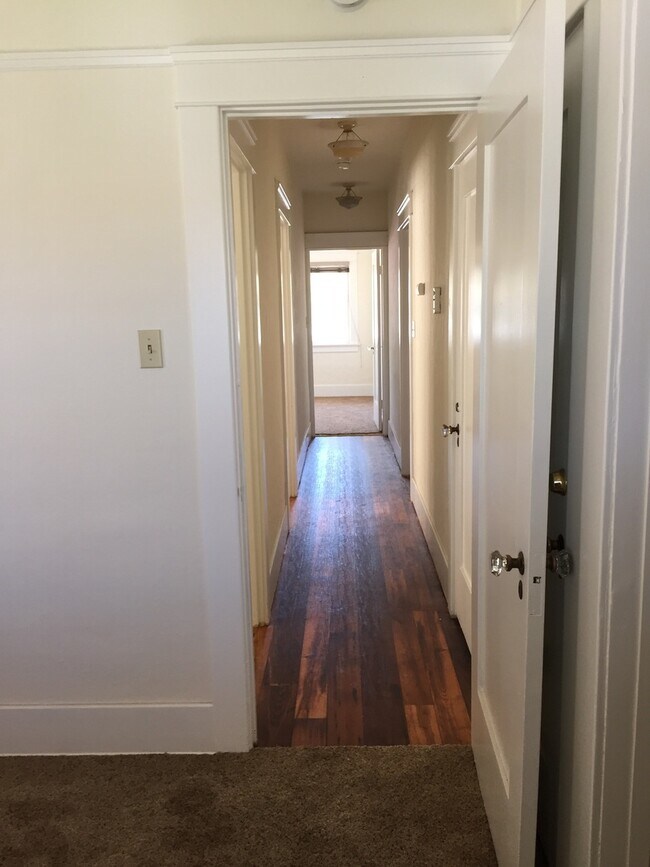 Building Photo - Hillcrest/North Park 3BR/1BR (or 2Br+Offic...