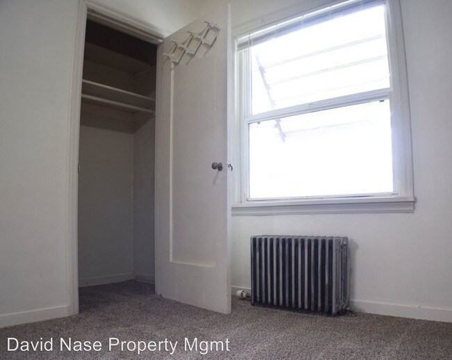 Building Photo - 5128-5138-5138 SE Milwaukie Ave