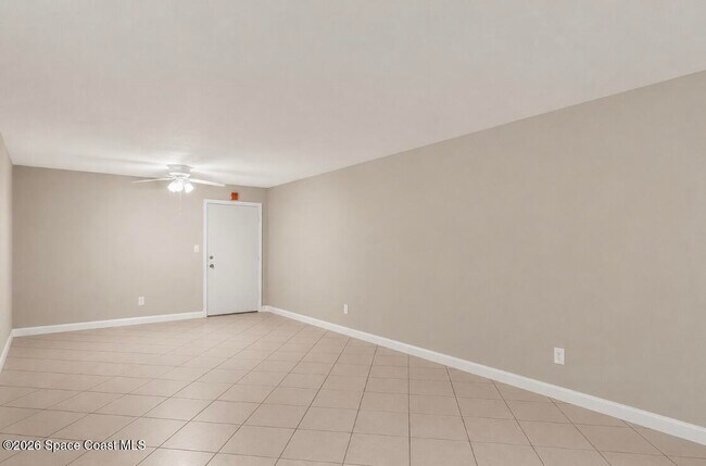 Building Photo - 230 Columbia Dr