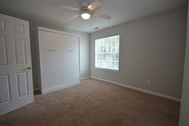 Building Photo - 4324 Pine Springs Ct
