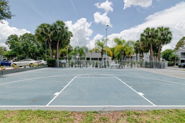 Building Photo - Beautiful 1 Bed/ 1 Bath Condo For Rent at ...