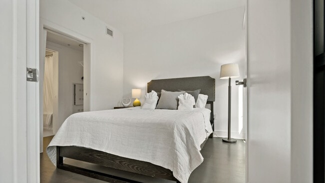 Building Photo - 1924 8th St NW