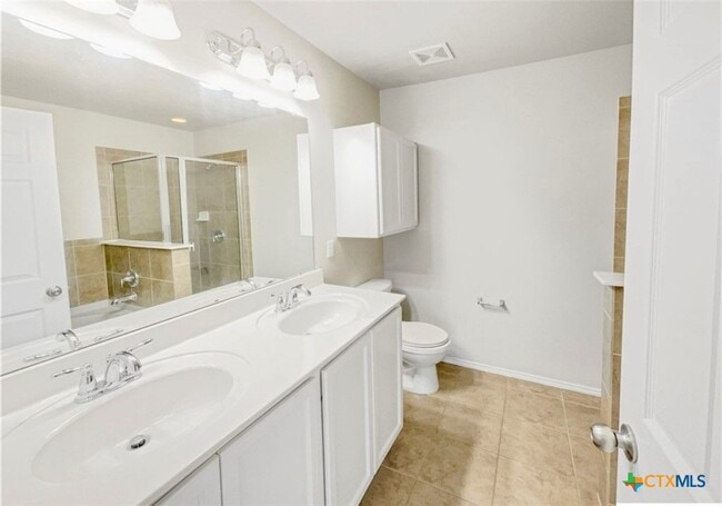 Building Photo - 1321 Daffodil Dr
