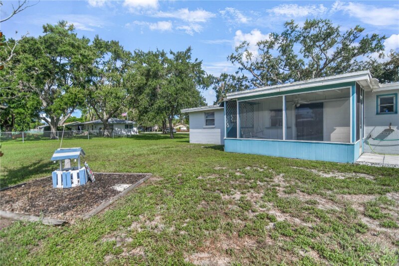 Building Photo - 3012 52nd Ave Dr W