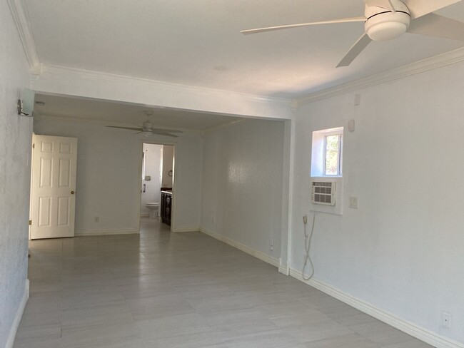 Building Photo - SUPER CUTE 2bed/2bath in Apache Junction!