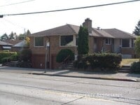 Building Photo - 3015 NW 85th St