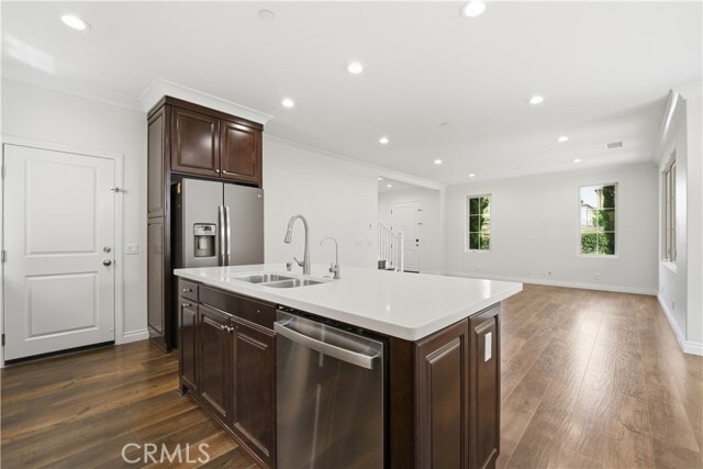 Building Photo - 64 Maple Ash