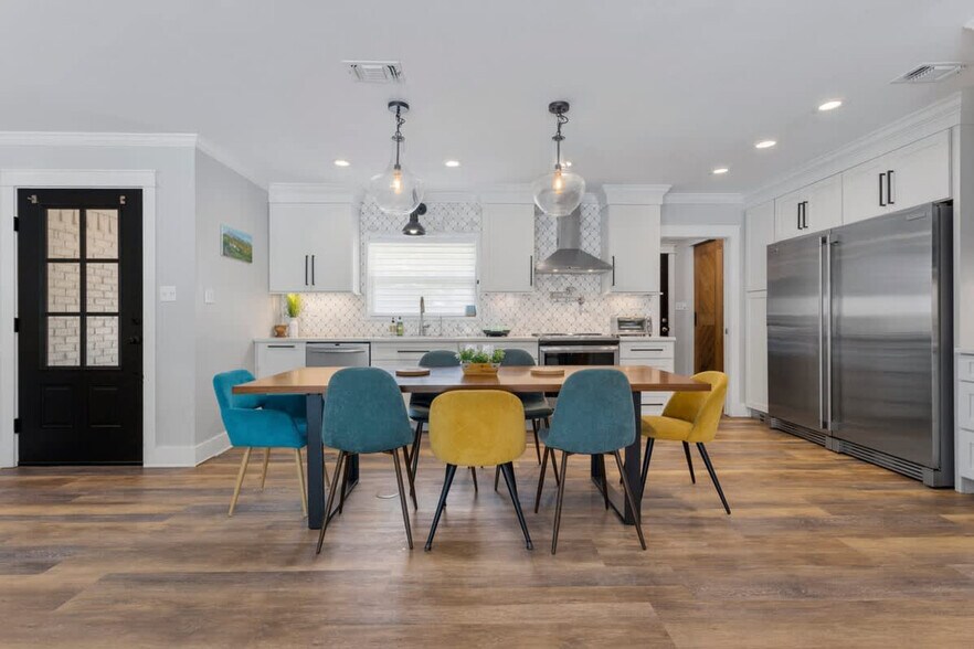 Building Photo - 9200 Pointe Aux Chenes Rd