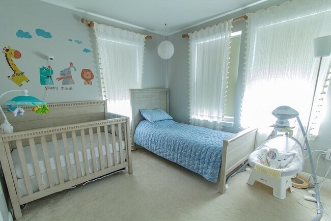 Building Photo - 316 Rindge Ave