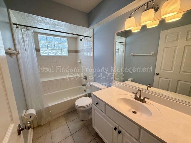 Building Photo - 11304 Landing Estates Dr