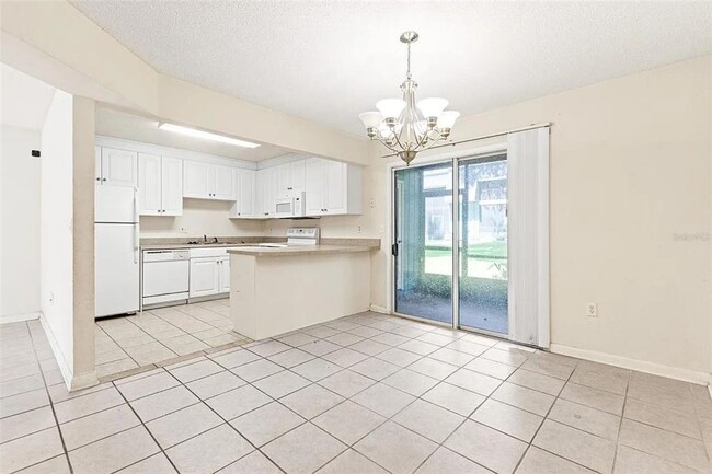 Building Photo - 501 SW 75th St