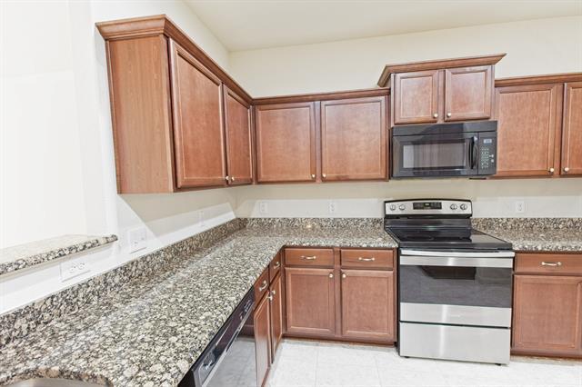 Building Photo - 1829 Persimmon Dr