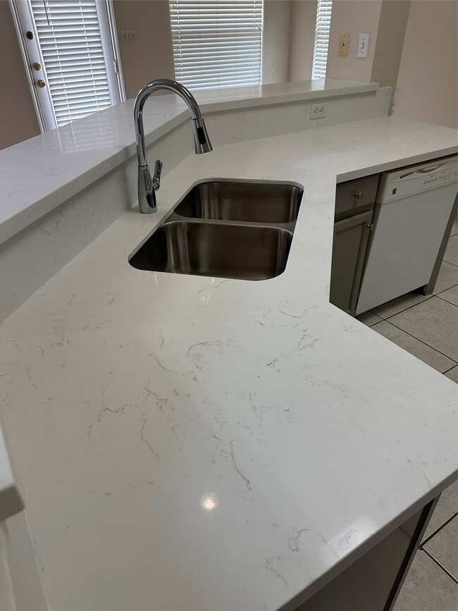 Building Photo - 17234 Rancho Verde Way