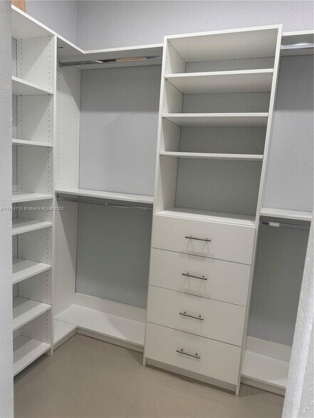 Building Photo - 7250 NW 177th St