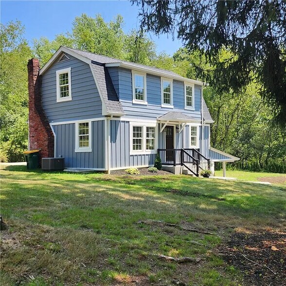 Building Photo - 2401 Banks School Rd