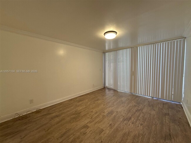 Building Photo - 1071 Windward Dr