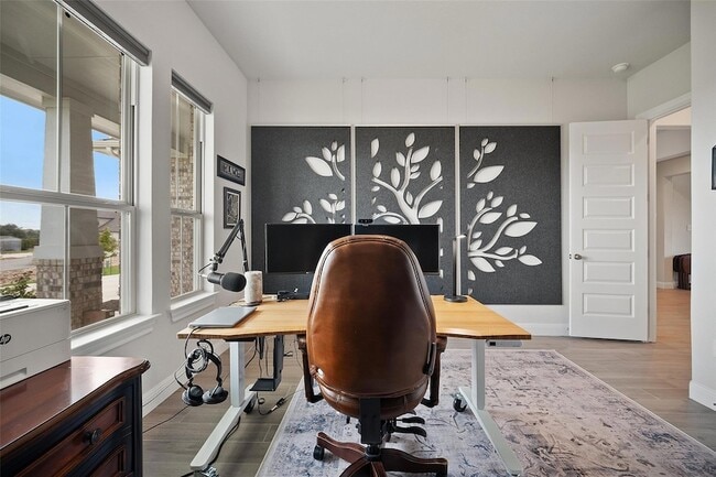 Building Photo - 165 Lunar Lp