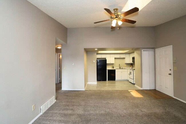 Building Photo - Modern Comfort Meets Style in This Sunlit,...