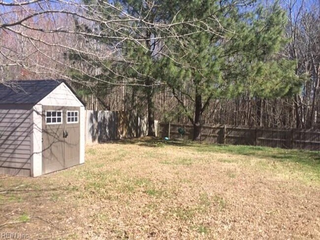 Building Photo - 2544 Penshurst Way