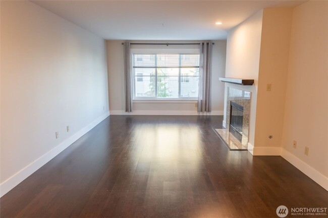 Building Photo - 2Bd/2Ba Seattle Condo