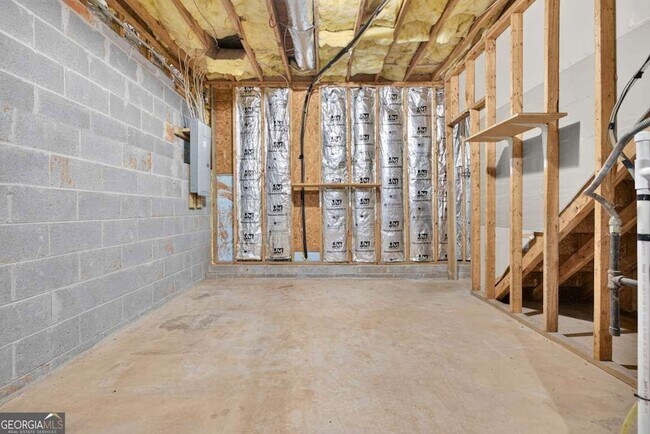 Building Photo - 72 Victorian Cir