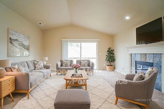 Building Photo - 18624 Van Fleet Ave