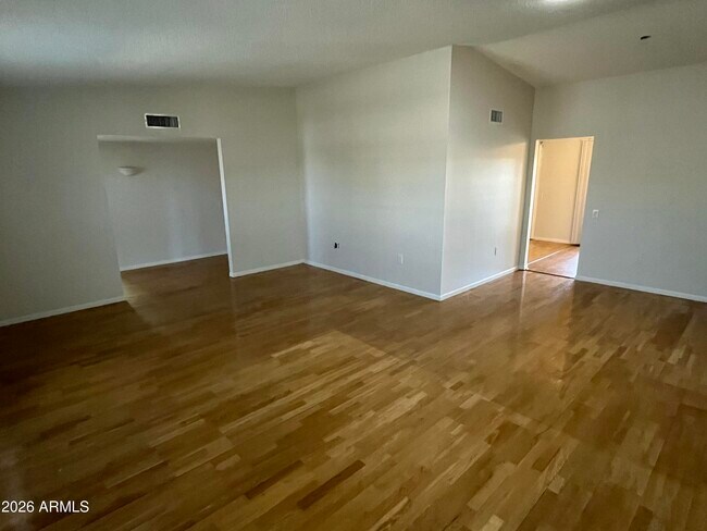 Building Photo - 10645 W Sequoia Dr