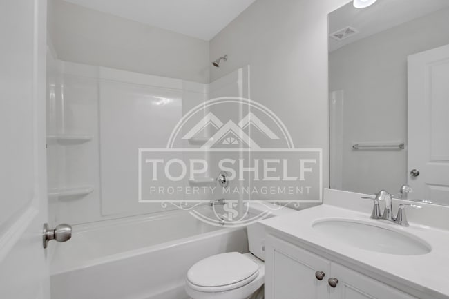 Building Photo - 102 Jaxton St