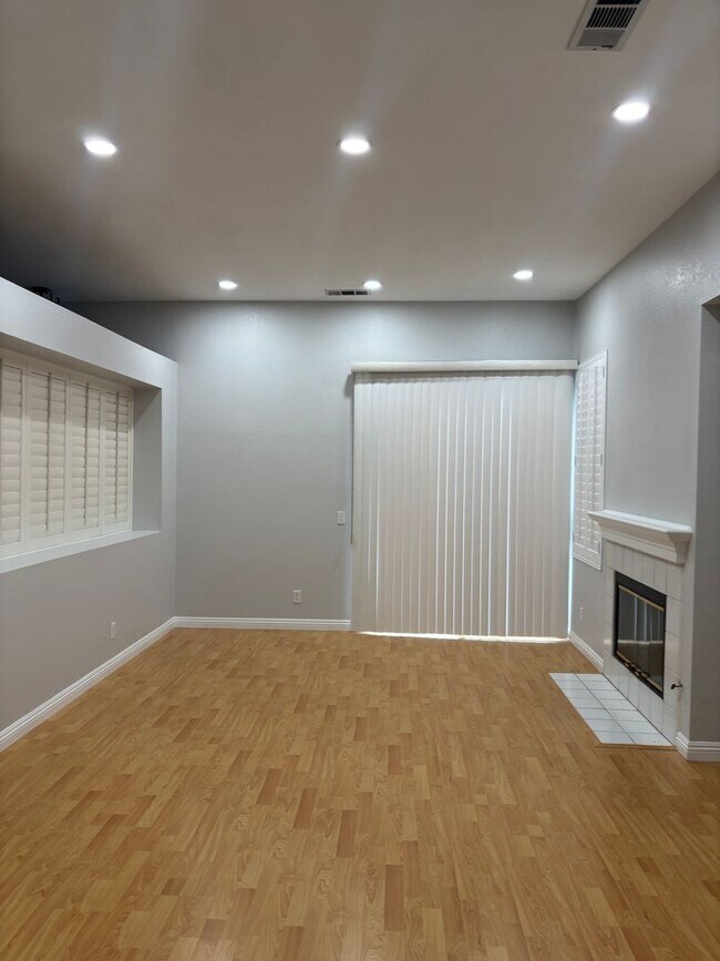 Building Photo - Beautiful Rancho Cucamonga 3 Bedroom/ 2 Bath Home