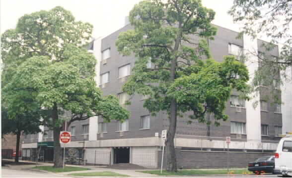 Primary Photo - 1055 W. Catalpa Ave.